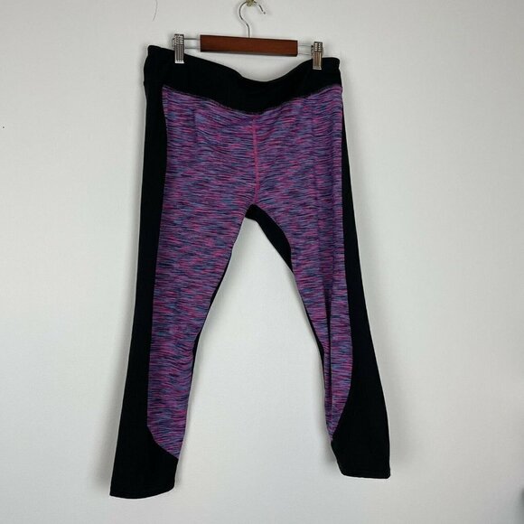 Fabletics Black Pink Cropped Capri Activewear Leggings - Picture 1 of 4